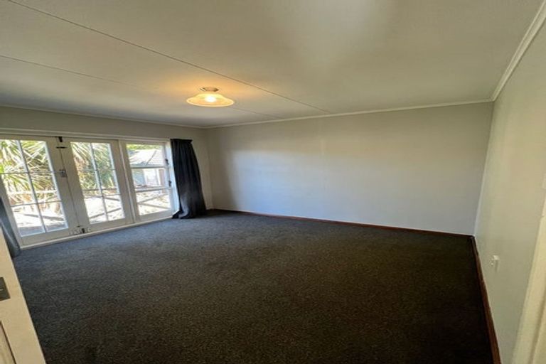 Photo of property in 34 Wainuiomata Road, Wainuiomata, Lower Hutt, 5014
