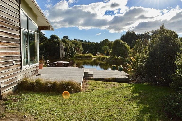 Photo of property in 31 Waitaheke Road, Te Horo, Otaki, 5581