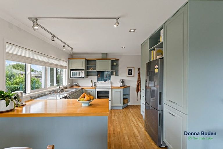 Photo of property in 14 George Crescent, Buckland, Pukekohe, 2677