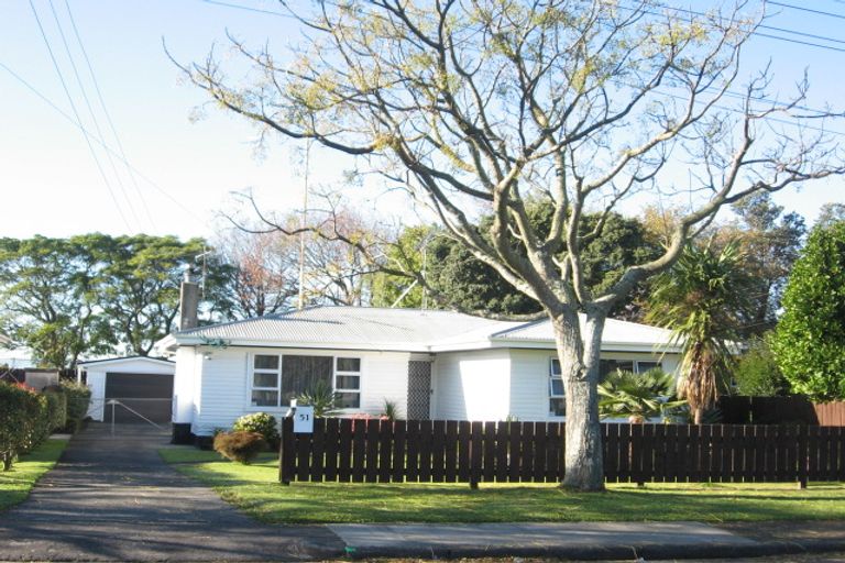 Photo of property in 51 Mckean Avenue, Manurewa, Auckland, 2102