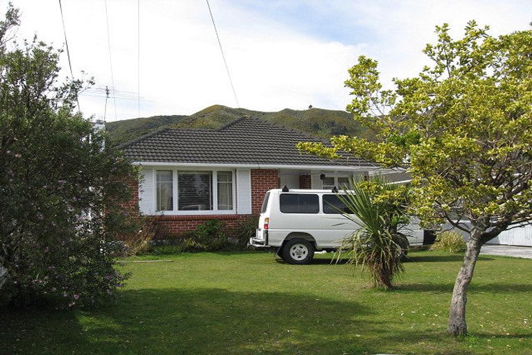 Photo of property in 56 Wise Street, Wainuiomata, Lower Hutt, 5014