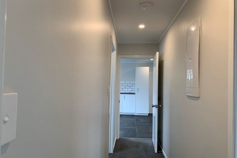 Photo of property in 10 Rosier Road, Glen Eden, Auckland, 0602