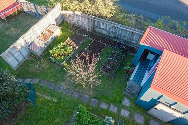 Photo of property in 50 Moana Street, Otaki Beach, Otaki, 5512