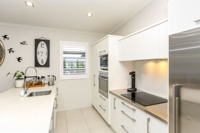 Photo of property in 16 Buller Street, New Plymouth, 4310