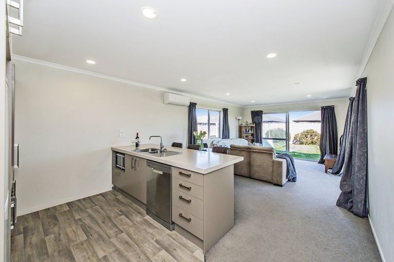 Photo of property in 39 Pakohe Street, Pegasus, 7612