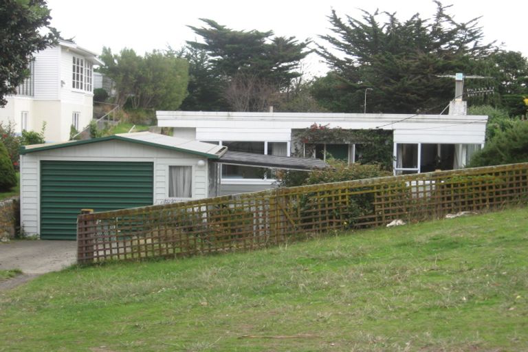 Photo of property in 125 Renown Road, Raumati South, Paraparaumu, 5032