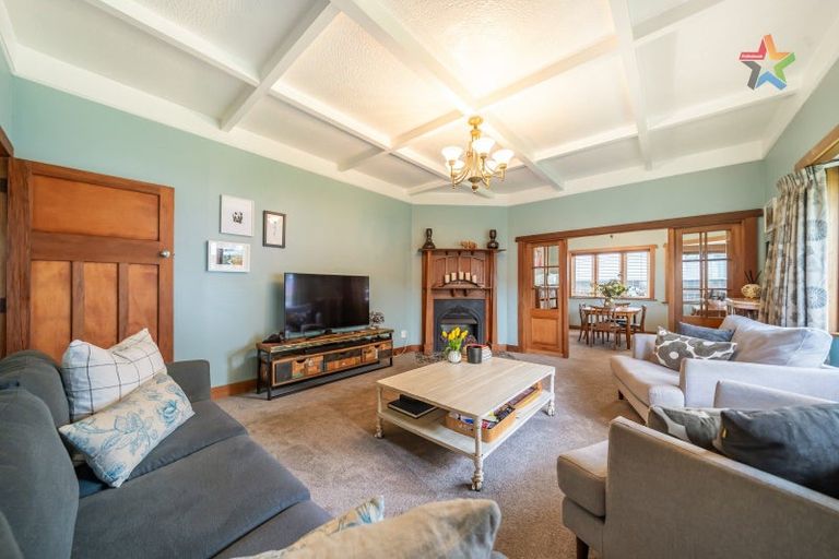 Photo of property in 18 Riddiford Street, Woburn, Lower Hutt, 5011