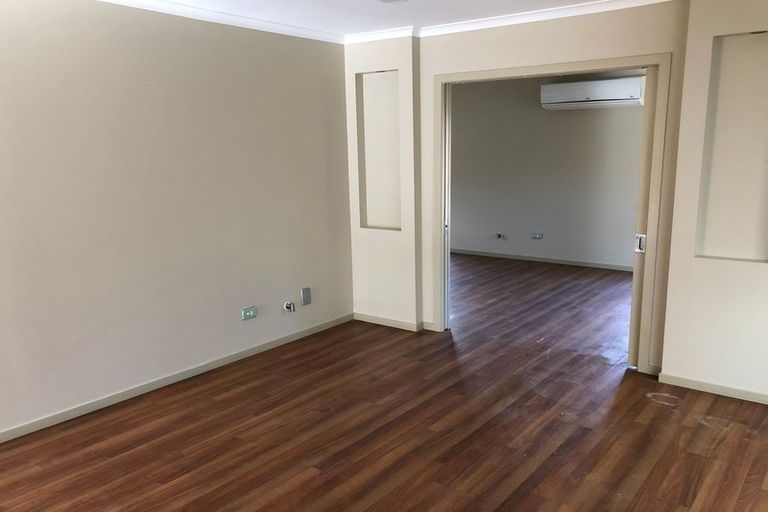 Photo of property in 5 Bezar Place, Flat Bush, Auckland, 2016