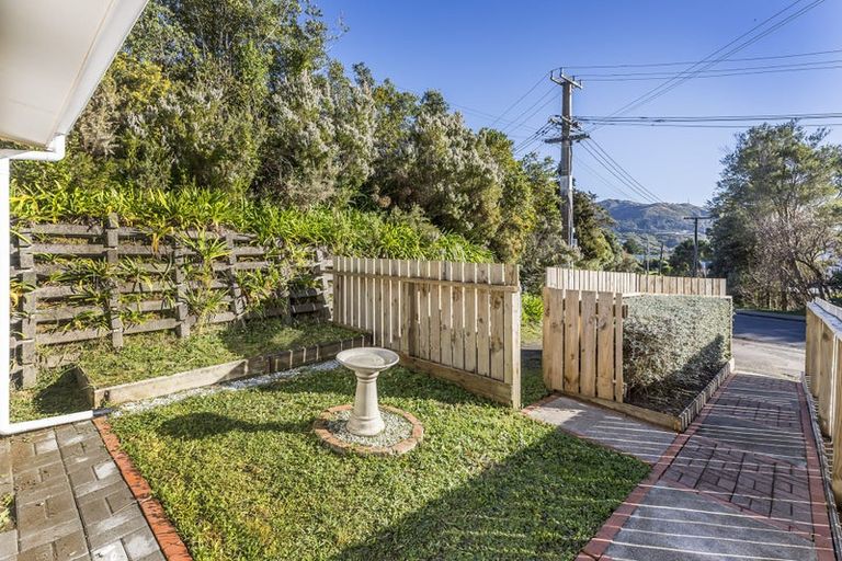 Photo of property in 21a Mahoe Street, Tawa, Wellington, 5028