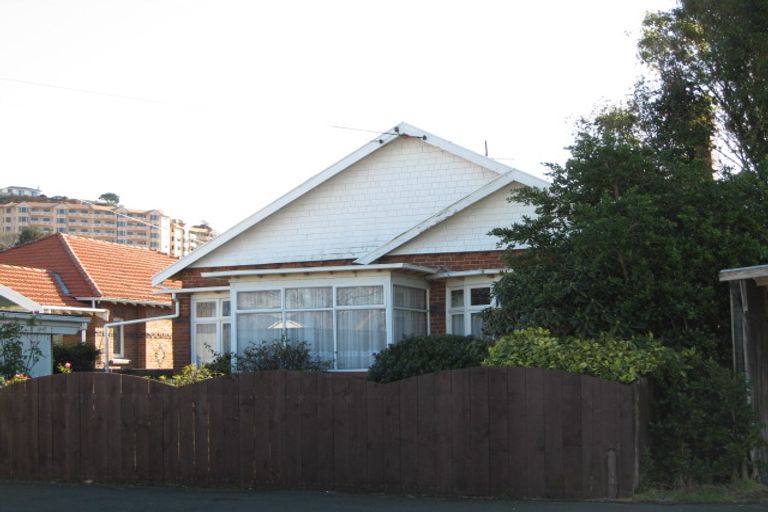 Photo of property in 364 Bay View Road, Saint Clair, Dunedin, 9012