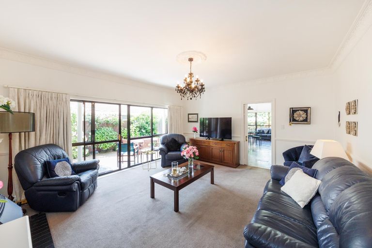 Photo of property in 95 Park Road, West End, Palmerston North, 4410