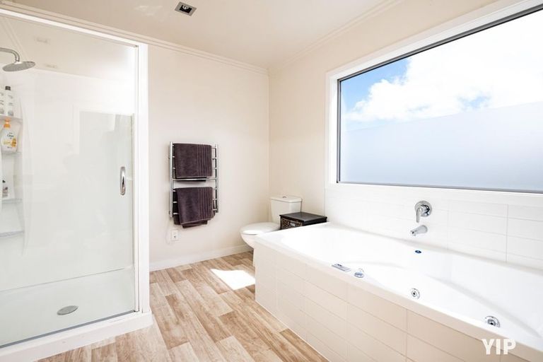 Photo of property in 67 Sheridan Terrace, Johnsonville, Wellington, 6037