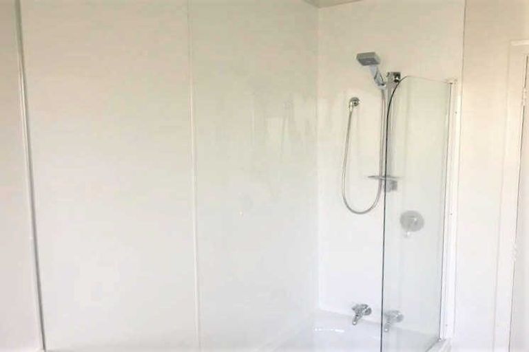 Photo of property in 18 Jennifer Street, Bryndwr, Christchurch, 8053