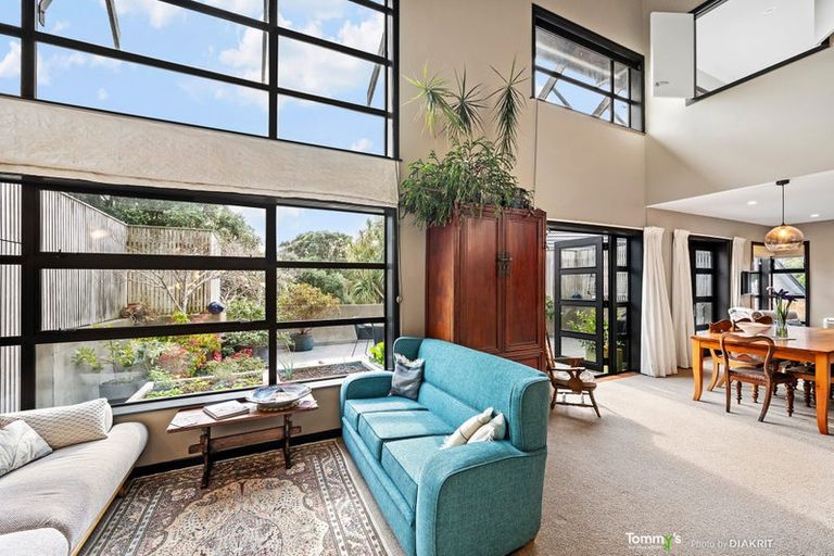 Photo of property in 5d Raroa Road, Kelburn, Wellington, 6012