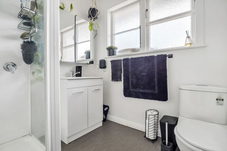 Photo of property in 2 Galway Avenue, Hamilton East, Hamilton, 3216