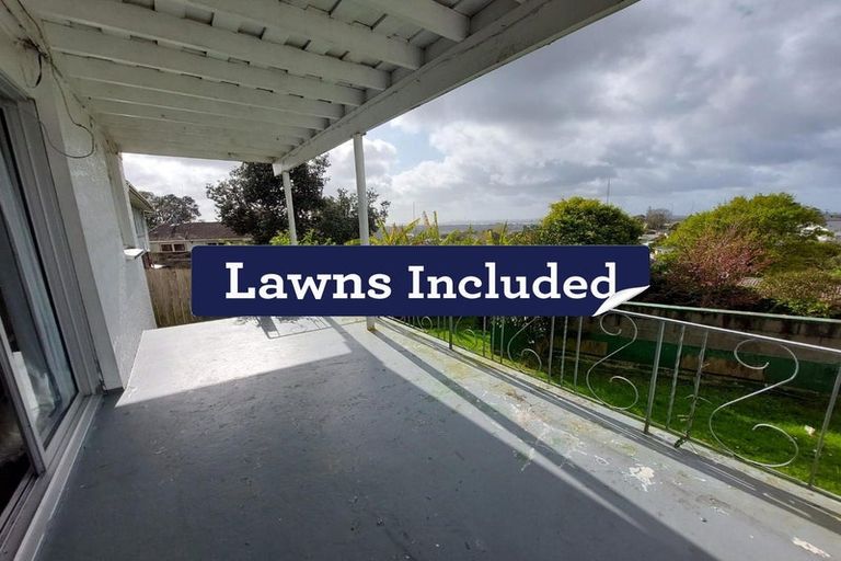 Photo of property in 11 Keegan Drive, Massey, Auckland, 0614