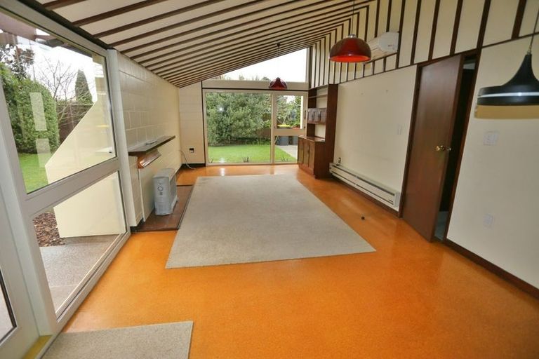 Photo of property in 14 Maidstone Road, Ilam, Christchurch, 8041