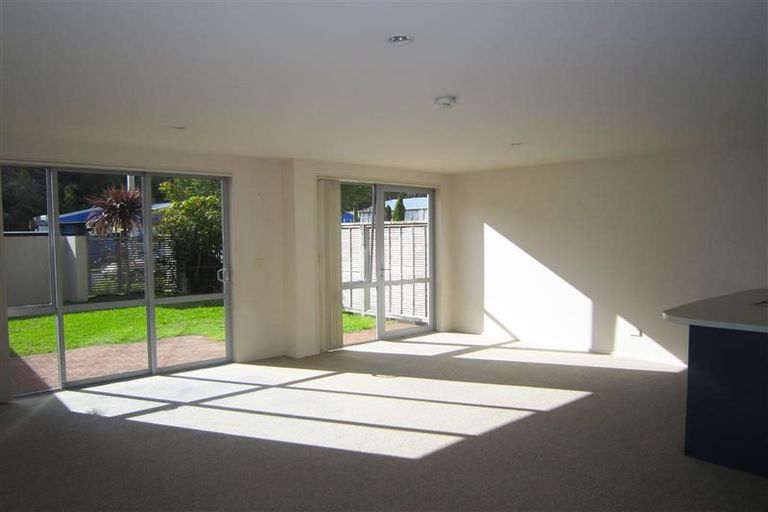 Photo of property in 36/19p Bute Road, Browns Bay, Auckland, 0630