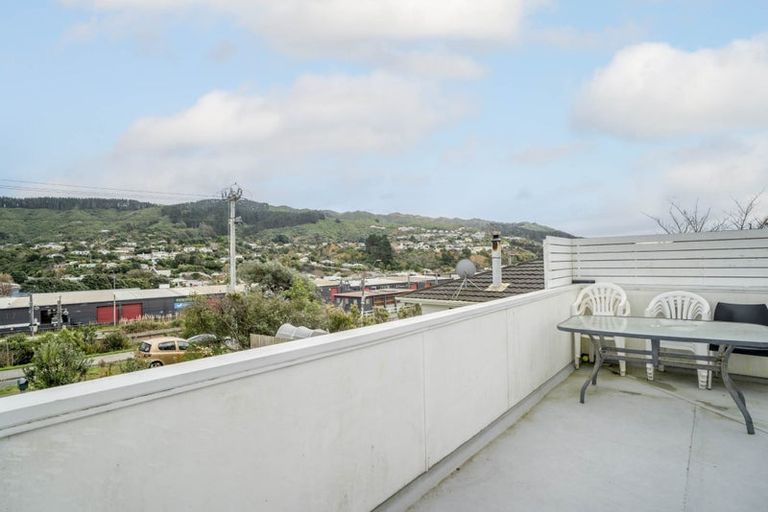 Photo of property in 26 Duncan Street, Tawa, Wellington, 5028