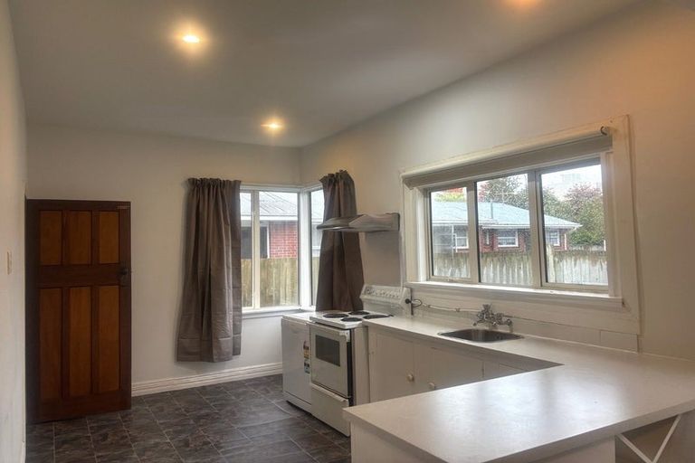 Photo of property in 2/64 Division Street, Riccarton, Christchurch, 8041