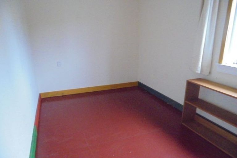 Photo of property in 42 Sarah Street, Waikawa Beach, Levin, 5573