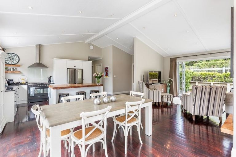 Photo of property in 373 Paremoremo Road, Paremoremo, Auckland, 0632