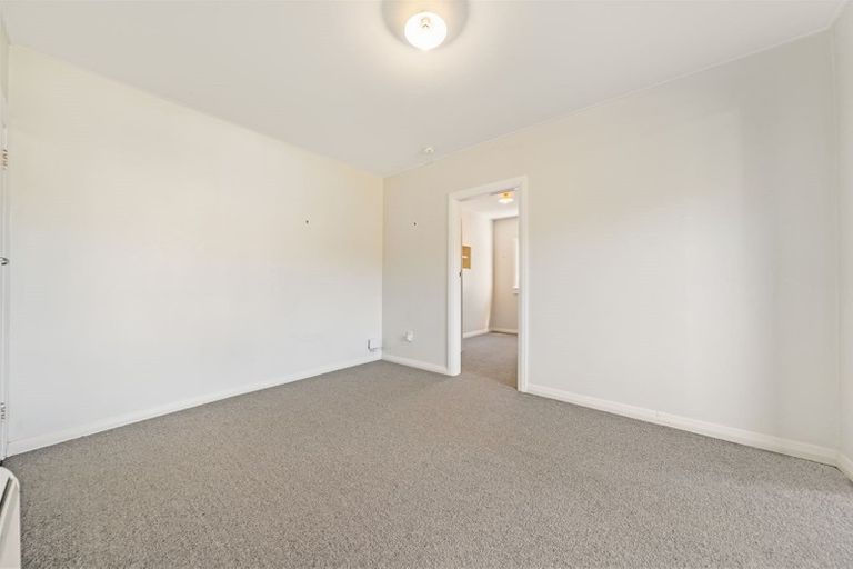 Photo of property in 7 Murray Street, Island Bay, Wellington, 6023