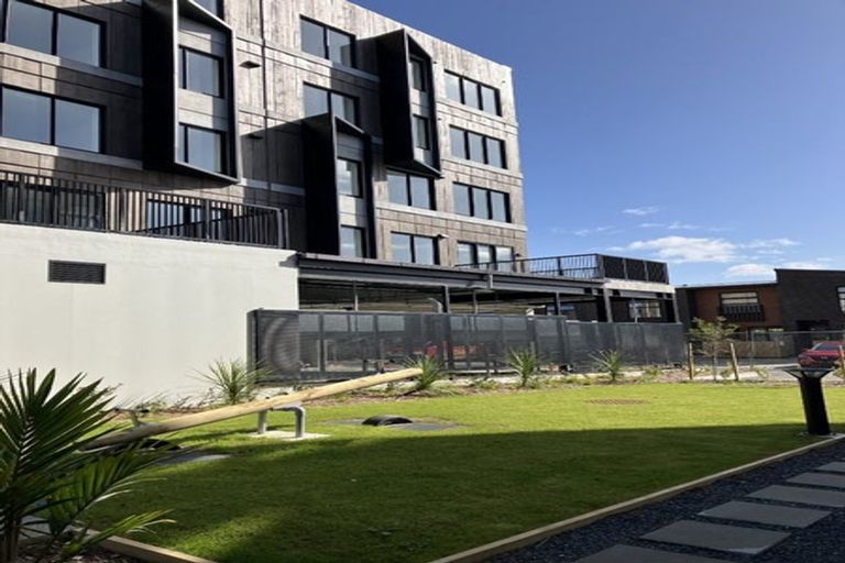 Photo of property in 108/3 Rauemi Way, Te Atatu South, Auckland, 0610