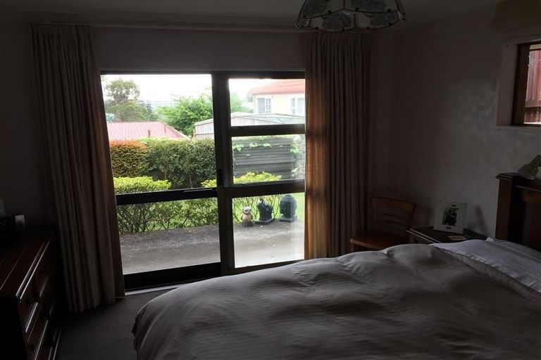 Photo of property in 356b Devonport Road, Tauranga South, Tauranga, 3112