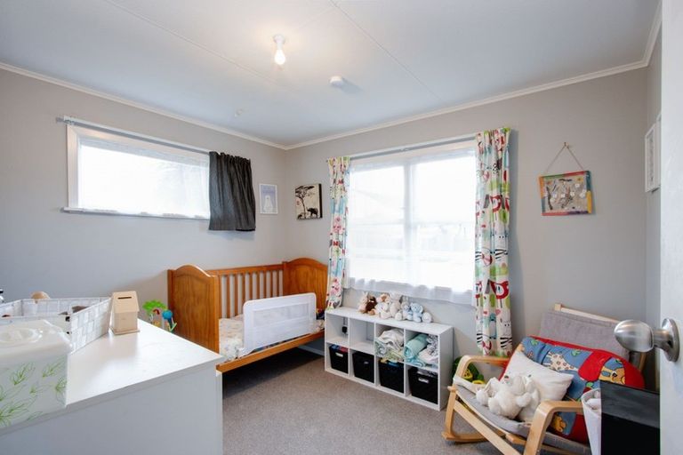 Photo of property in 135 Riverbend Road, Onekawa, Napier, 4110