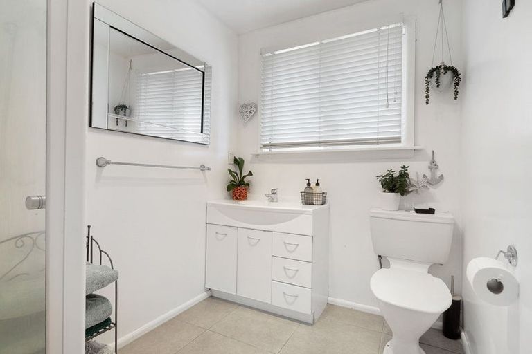 Photo of property in 15 Thornton Street, Mairehau, Christchurch, 8013