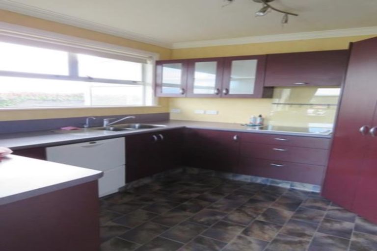 Photo of property in 6b Scott Street, Moturoa, New Plymouth, 4310