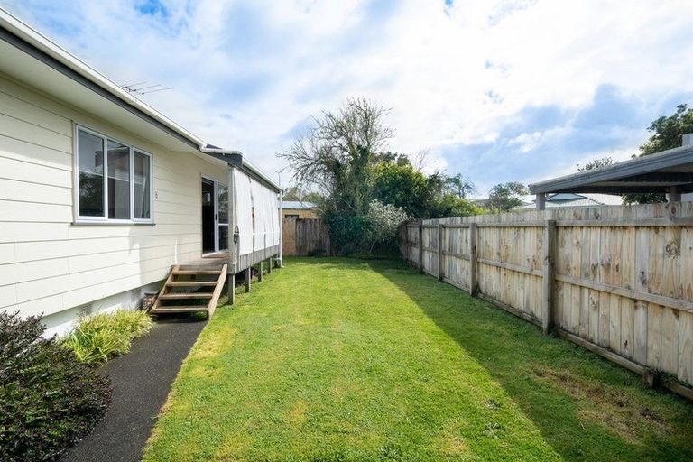 Photo of property in 8b Ascot Avenue, Henderson, Auckland, 0610