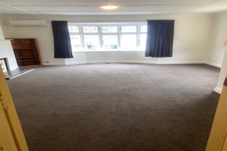 Photo of property in 9 Thompson Street, Mount Cook, Wellington, 6011