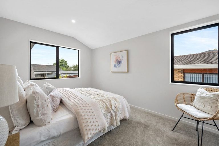 Photo of property in 7b De Quincey Terrace, Highland Park, Auckland, 2010