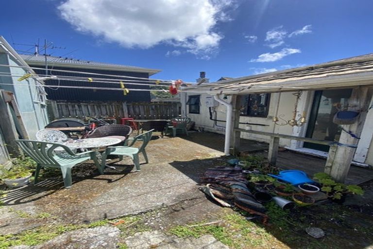 Photo of property in 43 Hall Street, Newtown, Wellington, 6021