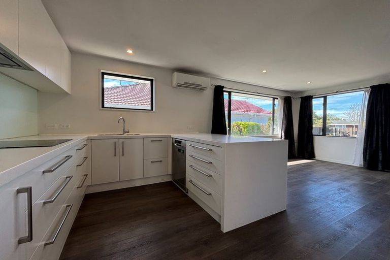 Photo of property in 48 Inwoods Road, Parklands, Christchurch, 8083