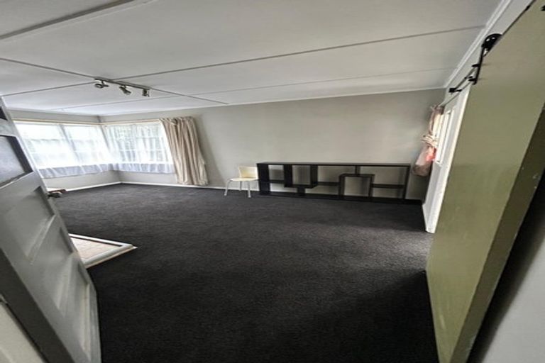 Photo of property in 54 Riley Crescent, Woolston, Christchurch, 8023