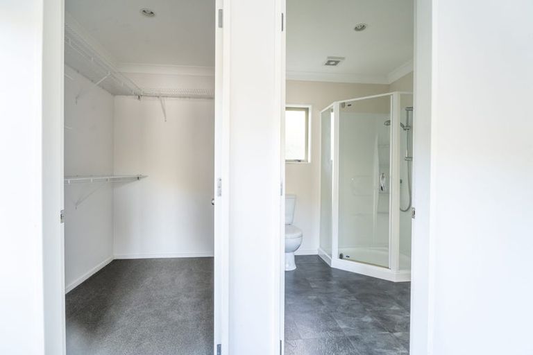 Photo of property in 14 Gifford Grove, Churton Park, Wellington, 6037