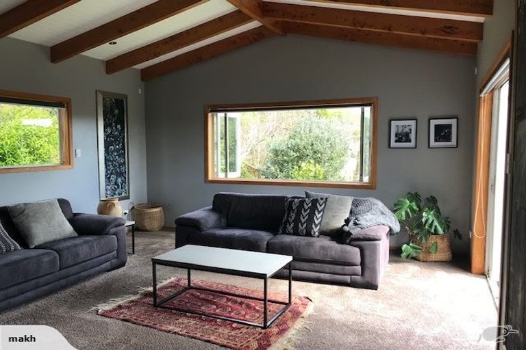 Photo of property in 709 Kelly Road, Lepperton, New Plymouth, 4373