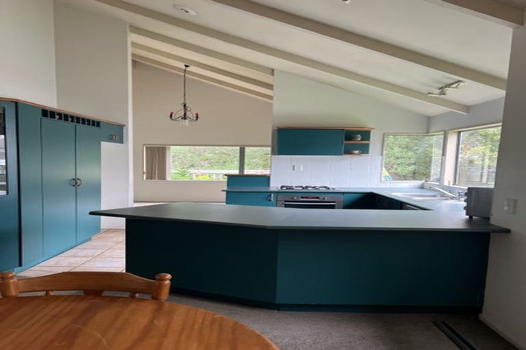 Photo of property in 90a Atkinson Road, Titirangi, Auckland, 0604