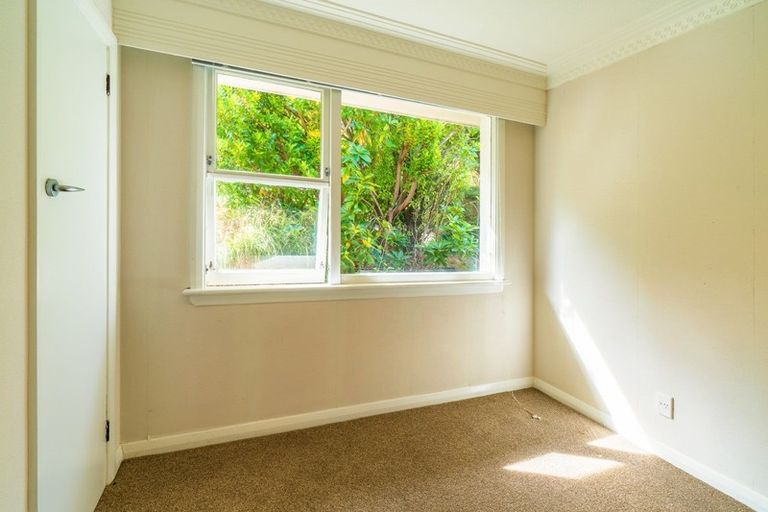 Photo of property in 92 Hocken Street, Kenmure, Dunedin, 9011