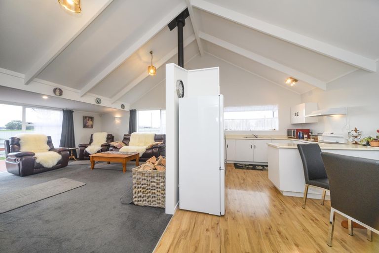 Photo of property in 873 Roberts Line, Bunnythorpe, Palmerston North, 4478