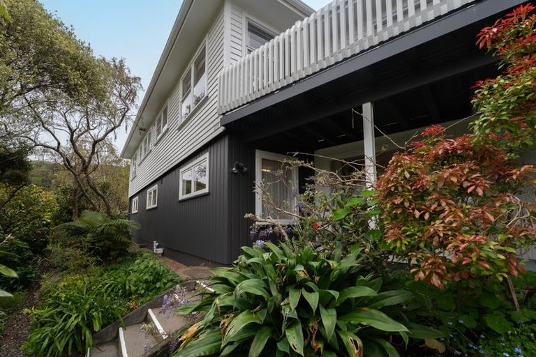 Photo of property in 115 Oriel Avenue, Tawa, Wellington, 5028