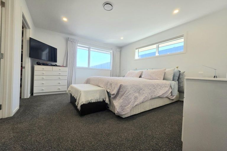 Photo of property in 15 Royal Oak Crescent, Holmes Hill, Oamaru, 9401