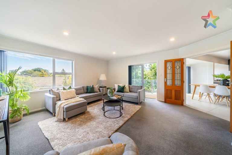 Photo of property in 49b Norton Park Avenue, Fairfield, Lower Hutt, 5011