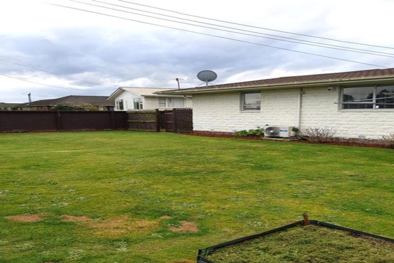 Photo of property in 1/394 Yaldhurst Road, Russley, Christchurch, 8042