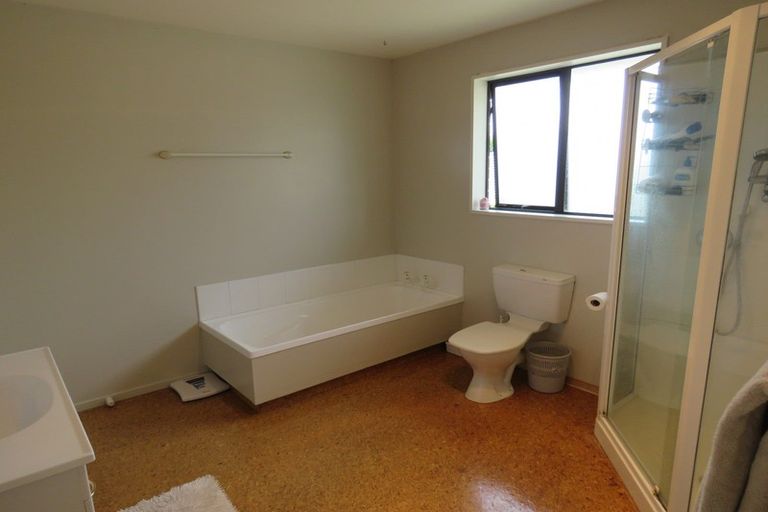 Photo of property in 18 Thews Road, Tinwald, Ashburton, 7778