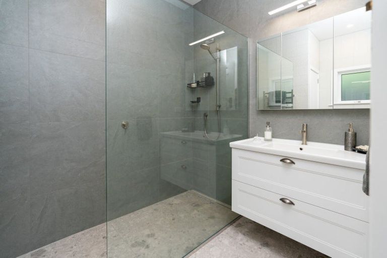 Photo of property in 19 Waikare Street, Karori, Wellington, 6012