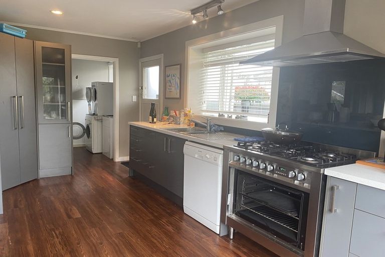 Photo of property in 86 Cutts Road, Russley, Christchurch, 8042